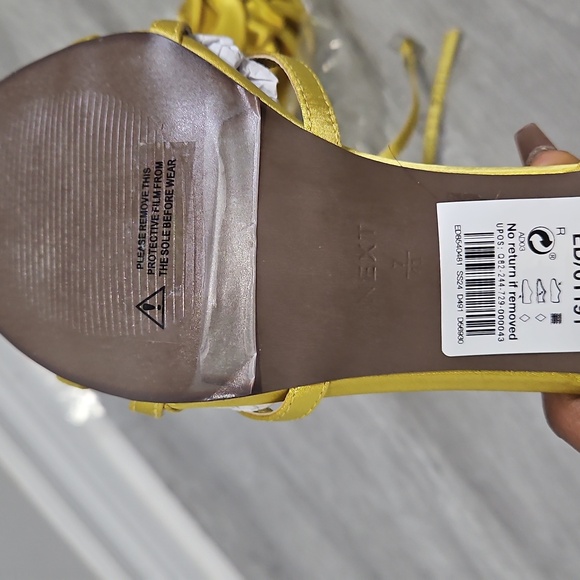 Chartreuse ankle strap sandal - Picture 4 of 4